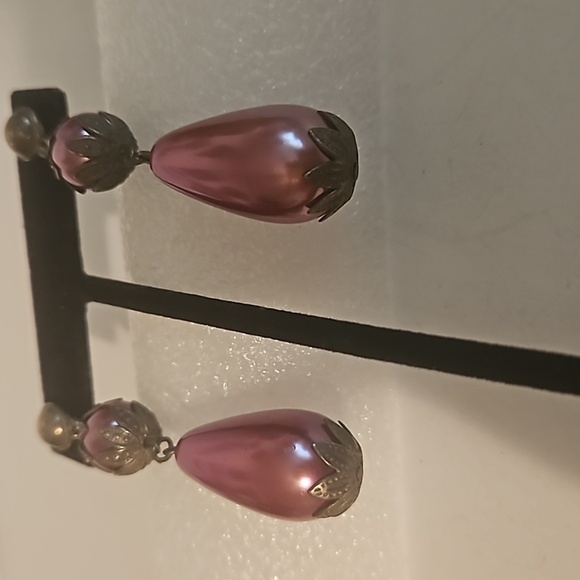 Victorian Style Pink Faux Pearl & Silvertone Pierced Earrings - Picture 3 of 8